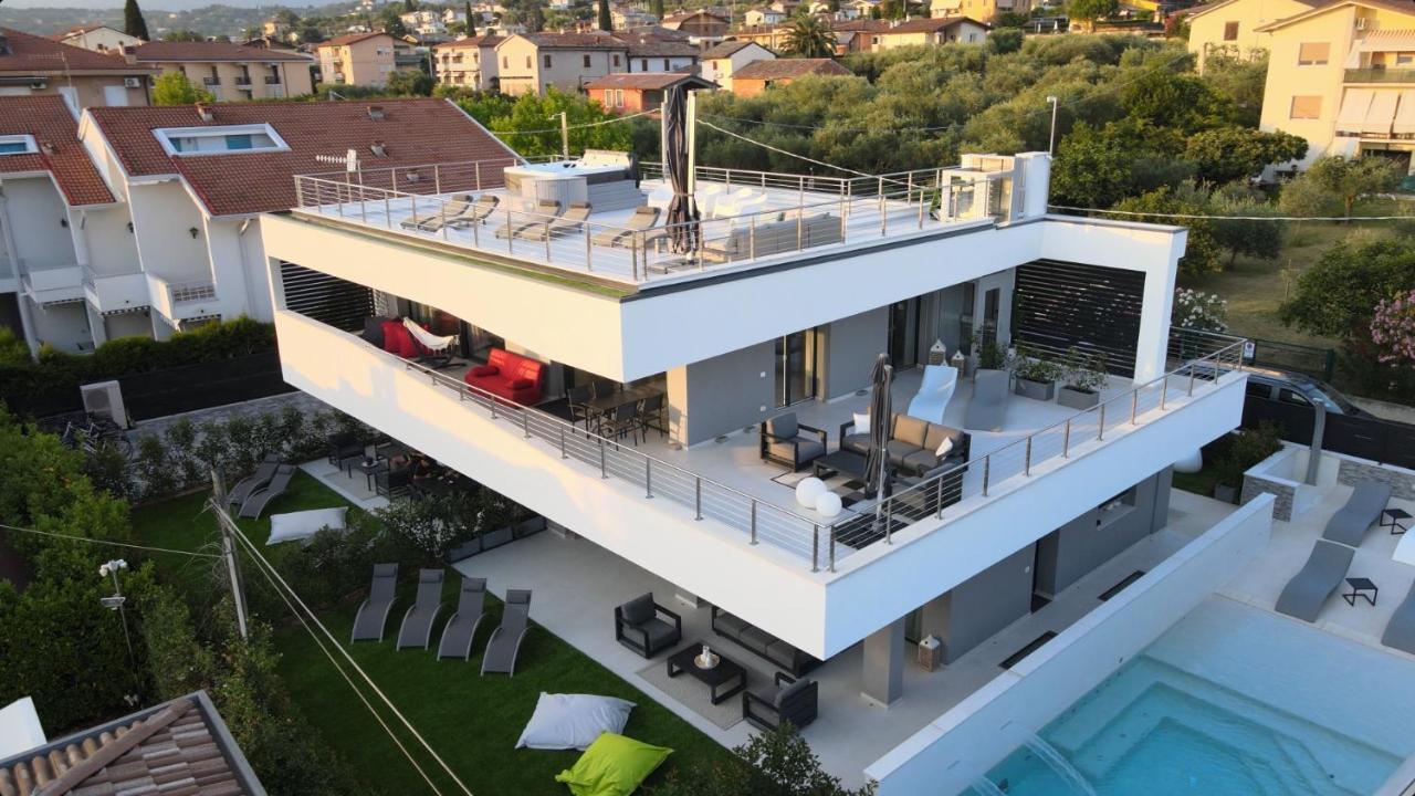 Magic Luxury Apartments Bardolino Exterior photo
