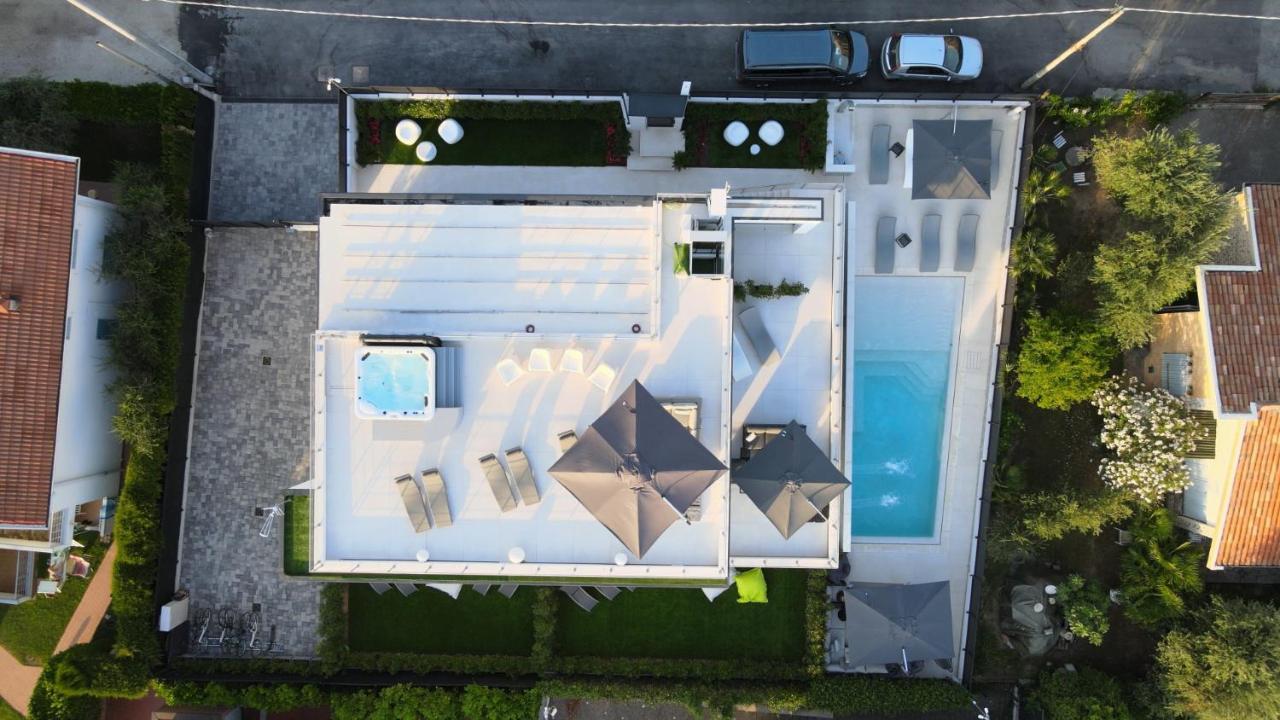 Magic Luxury Apartments Bardolino Exterior photo