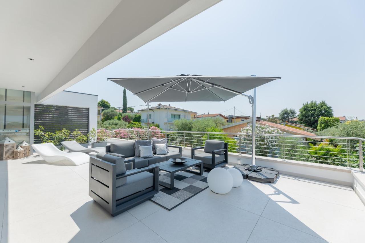 Magic Luxury Apartments Bardolino Exterior photo