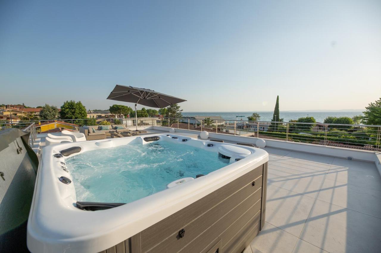 Magic Luxury Apartments Bardolino Exterior photo